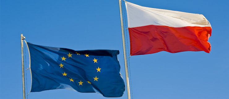 flagi, Polska, Unia Europejska, niebo